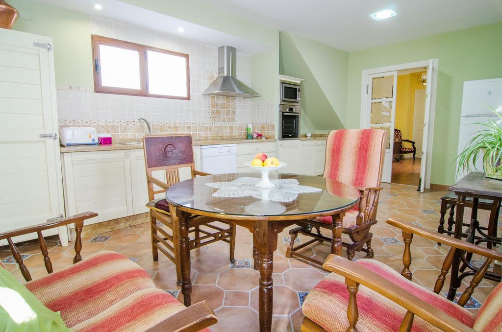 Apartamentos Salmerones Alhama de Granada Ruang foto