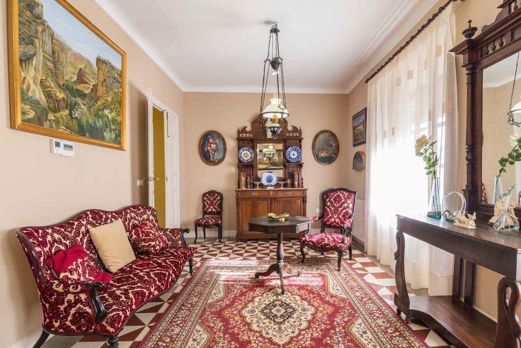 Apartamentos Salmerones Alhama de Granada Ruang foto